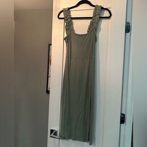 Elegant Green Sleeveless Dress